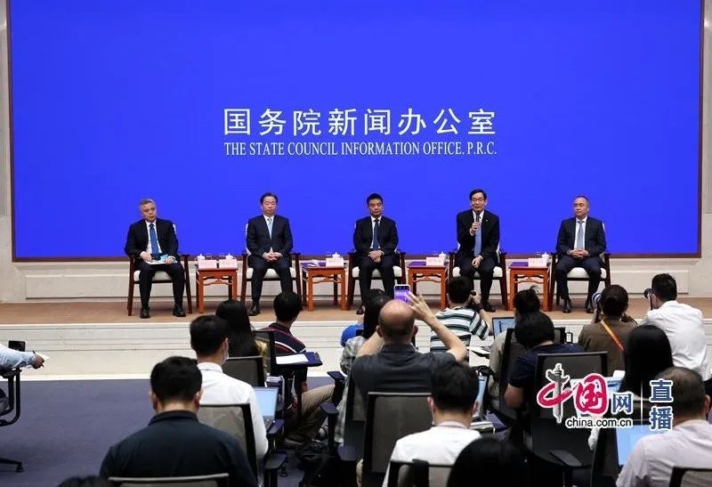 中表记者碰头会上，周育先谈若何弘扬企业家心灵